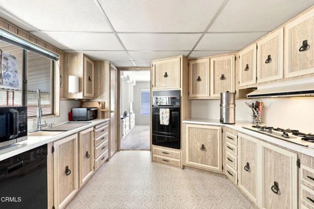 1975 Maricopa 87, Ojai, CA 93023