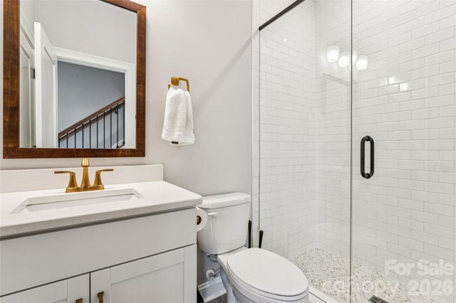 200 Emerson Avenue, Charlotte, NC 28204