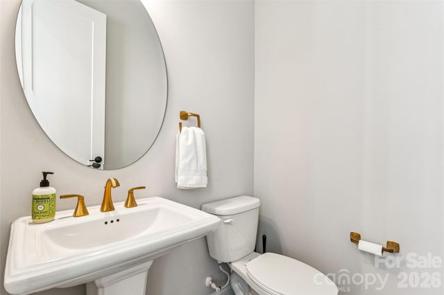 200 Emerson Avenue, Charlotte, NC 28204