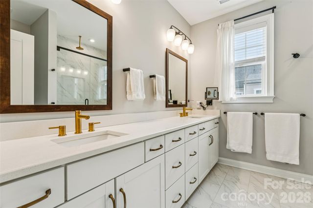 200 Emerson Avenue, Charlotte, NC 28204