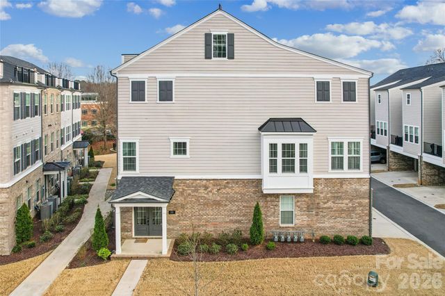 200 Emerson Avenue, Charlotte, NC 28204