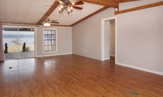 1059 Airport Road, Possum Kingdom Lake, TX 76449