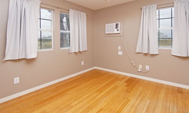 1059 Airport Road, Possum Kingdom Lake, TX 76449