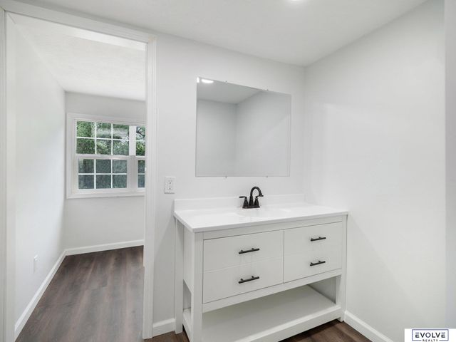 803 Ave H, Plattsmouth, NE 68048