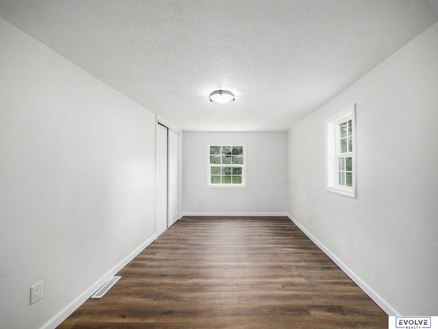 803 Ave H, Plattsmouth, NE 68048