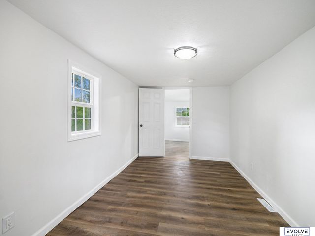 803 Ave H, Plattsmouth, NE 68048