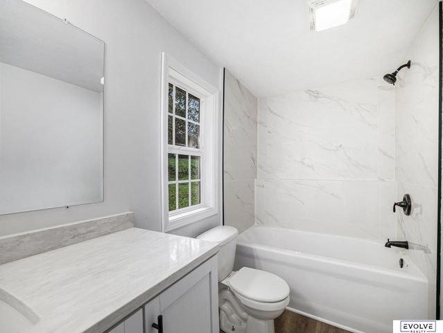 803 Ave H, Plattsmouth, NE 68048