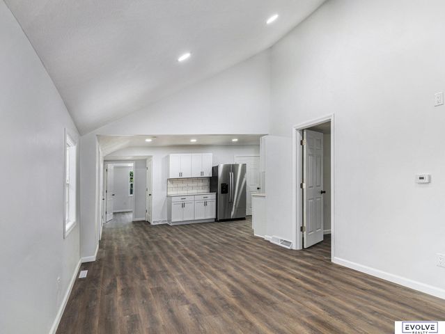 803 Ave H, Plattsmouth, NE 68048