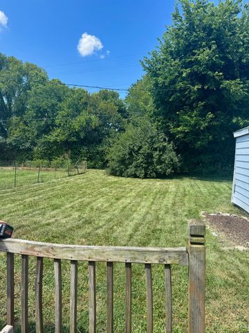 239 W Circle Drive, West Carrollton, OH 45449