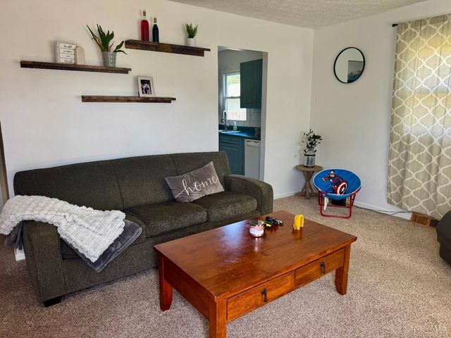 239 W Circle Drive, West Carrollton, OH 45449