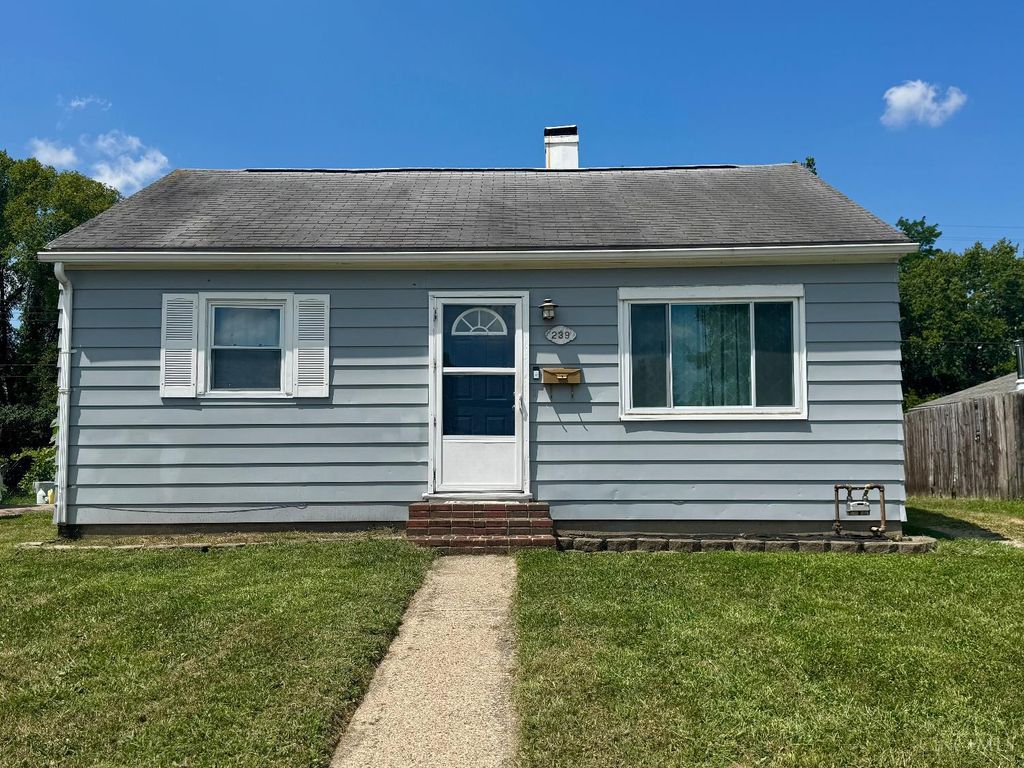 239 W Circle Drive, West Carrollton, OH 45449