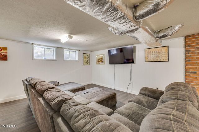 5404 Memorial Boulevard, Kingsport, TN 37664