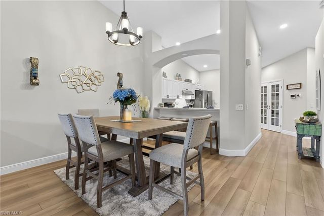 6175 Mandalay CIR 29, Naples, FL 34112