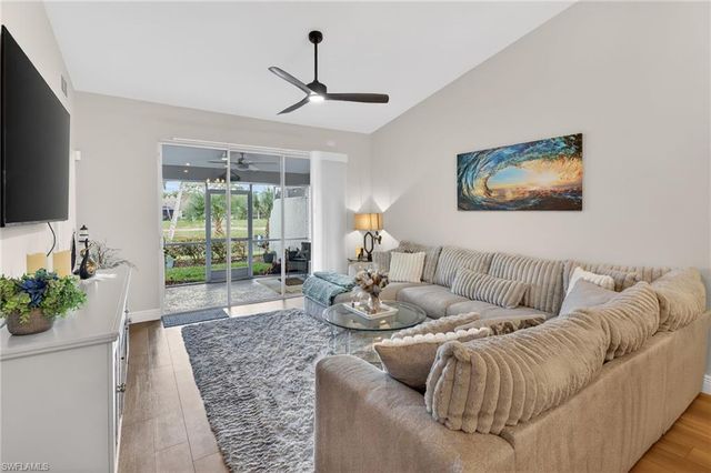 6175 Mandalay CIR 29, Naples, FL 34112