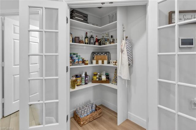 6175 Mandalay CIR 29, Naples, FL 34112