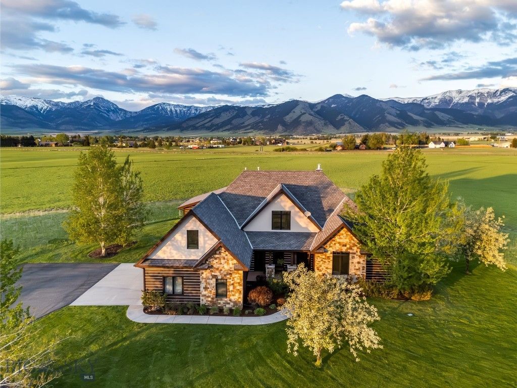 306 Glenbrook Lane, Belgrade, MT 59714
