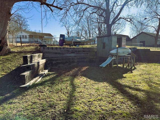 280 N E L Hawk Street, Puxico, MO 63960