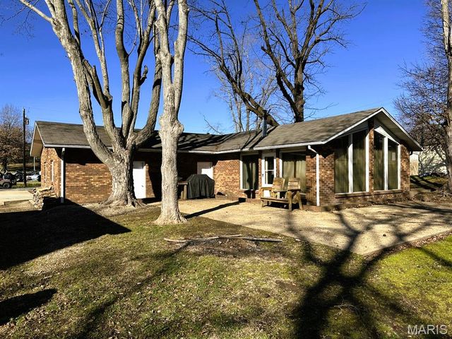 280 N E L Hawk Street, Puxico, MO 63960