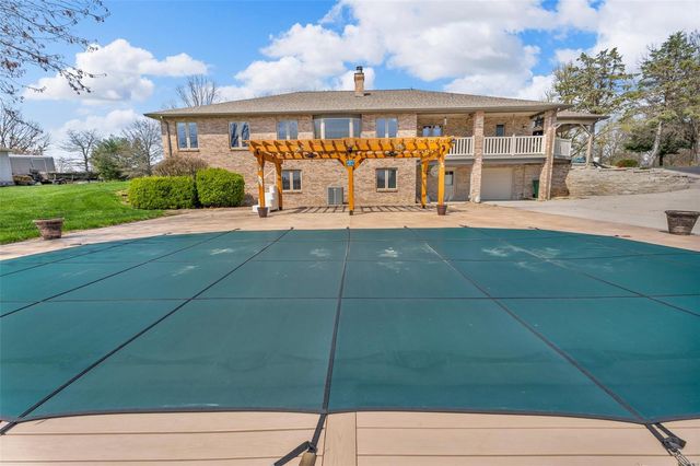 8620 State Route 163, Belleville, IL 62223