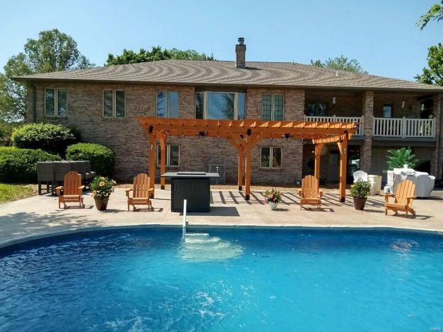 8620 State Route 163, Belleville, IL 62223