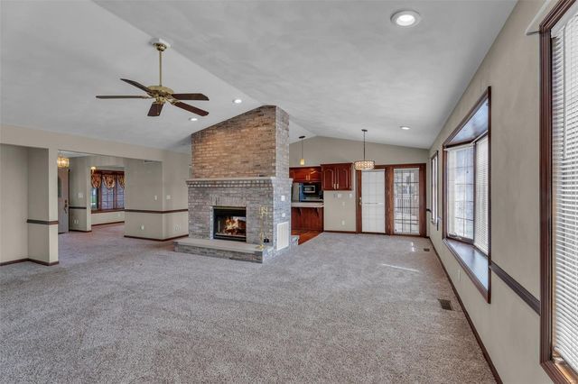 8620 State Route 163, Belleville, IL 62223