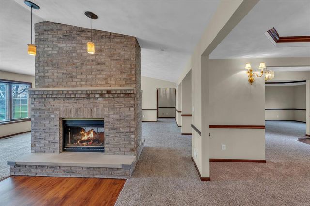 8620 State Route 163, Belleville, IL 62223