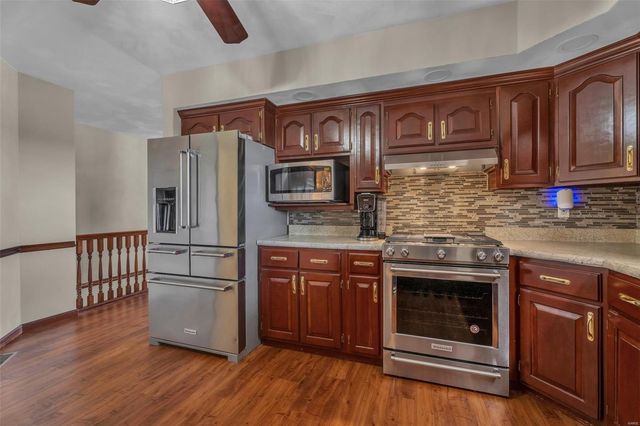 8620 State Route 163, Belleville, IL 62223