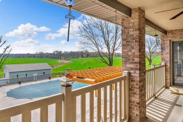 8620 State Route 163, Belleville, IL 62223