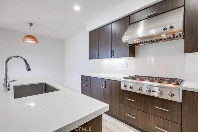 67 Lennox, Irvine, CA 92612