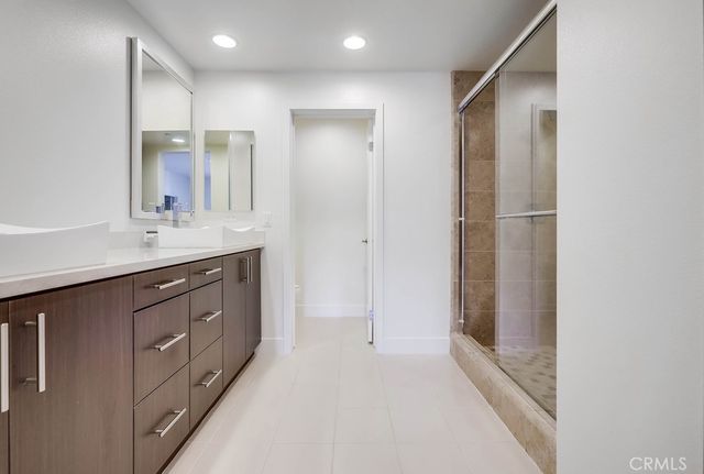 67 Lennox, Irvine, CA 92612