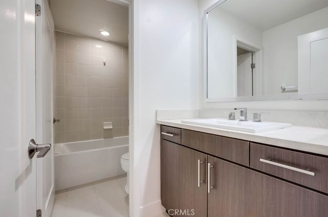 67 Lennox, Irvine, CA 92612