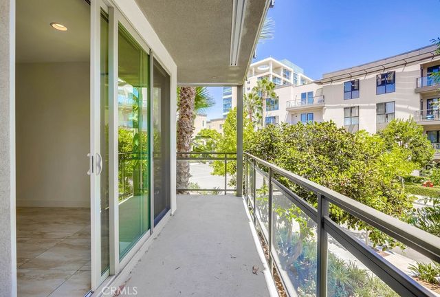 67 Lennox, Irvine, CA 92612