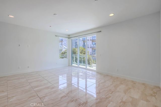 67 Lennox, Irvine, CA 92612