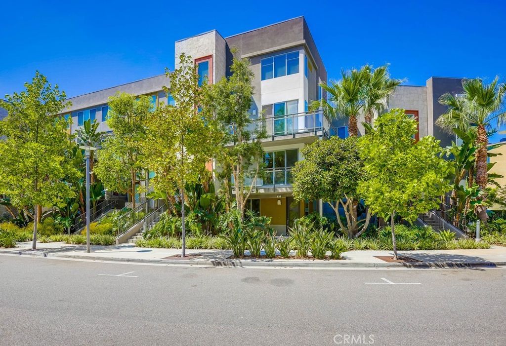67 Lennox, Irvine, CA 92612