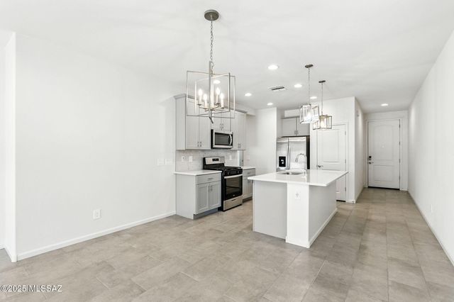 10359 W Zimmerman Street, Marana, AZ 85653