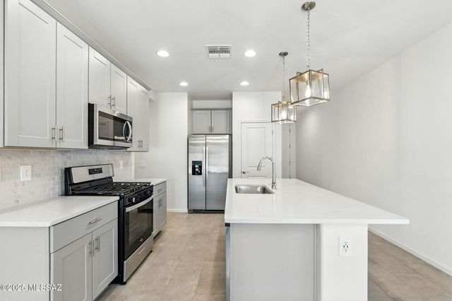 10359 W Zimmerman Street, Marana, AZ 85653