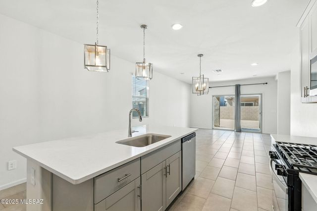 10359 W Zimmerman Street, Marana, AZ 85653