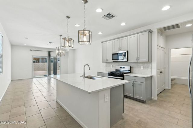 10359 W Zimmerman Street, Marana, AZ 85653