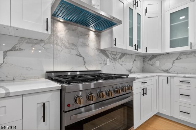 105 Woodfern Rd, Branchburg Twp., NJ 08853