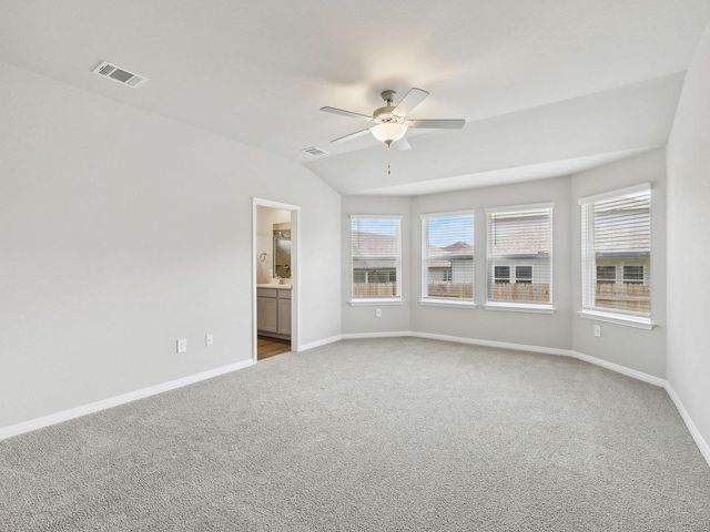 145 Sleep HOLW, Jarrell, TX 76537