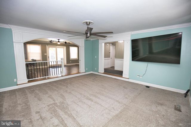 8535 E MARLBORO DR, Delmar, MD 21875