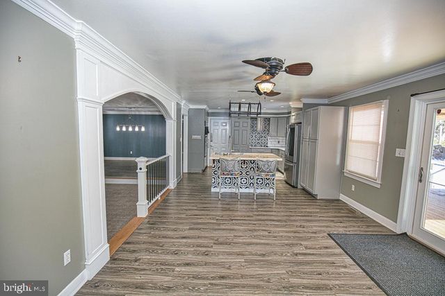 8535 E MARLBORO DR, Delmar, MD 21875