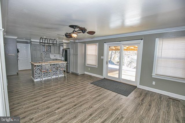 8535 E MARLBORO DR, Delmar, MD 21875