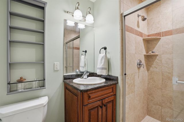 8851 Stoney Creek Drive, Green Oak Township, MI 48178