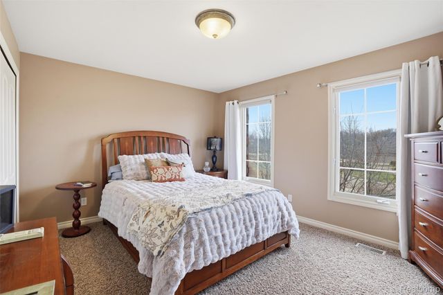 8851 Stoney Creek Drive, Green Oak Township, MI 48178