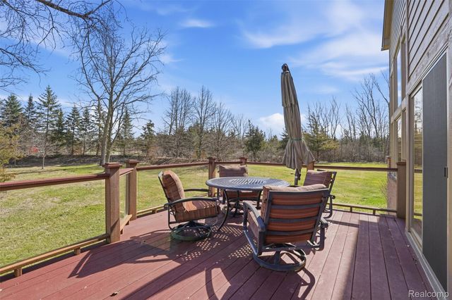 8851 Stoney Creek Drive, Green Oak Township, MI 48178