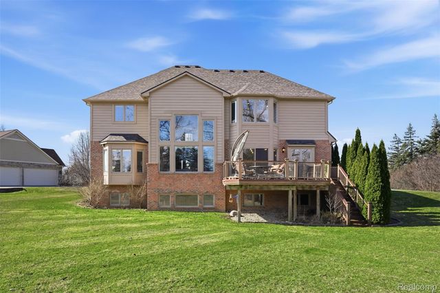 8851 Stoney Creek Drive, Green Oak Township, MI 48178