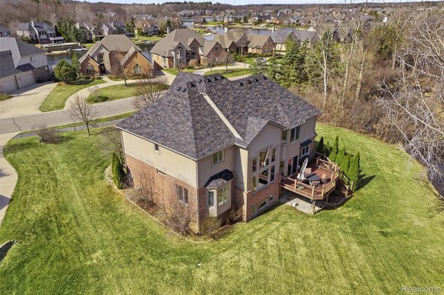 8851 Stoney Creek Drive, Green Oak Township, MI 48178