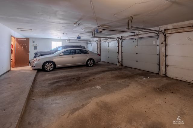 8216 Mulberry Court 8A, Palos Hills, IL 60465