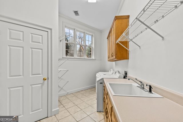 1171 River Run, Bishop, GA 30621